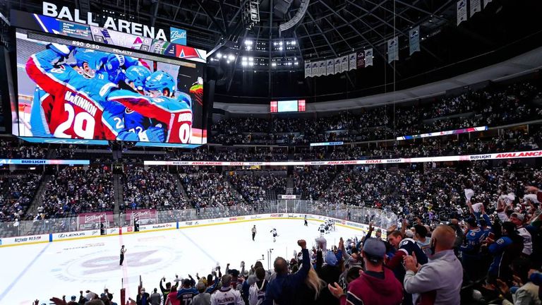 Colorado Avalanche - Ball Arena, Kapazität: 17.809