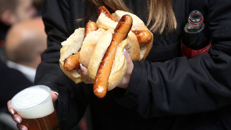 Die billigste Kombination aus Bratwurst und Bier gibt es in der neuen Bundesliga-Saison in Elversberg.