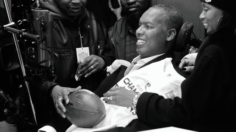 Der ehemalige NFL-Profi verstirbt im Alter von 56 Jahren.