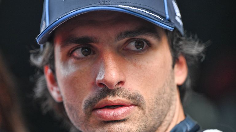 Carlos Sainz verlängert seinen Vertrag bei Williams.