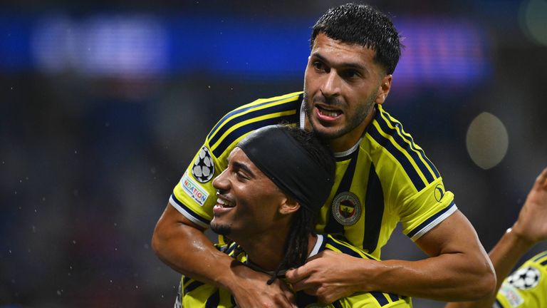 Fenerbahce hat sich erfolgreich für die Champions League qualifiziert.