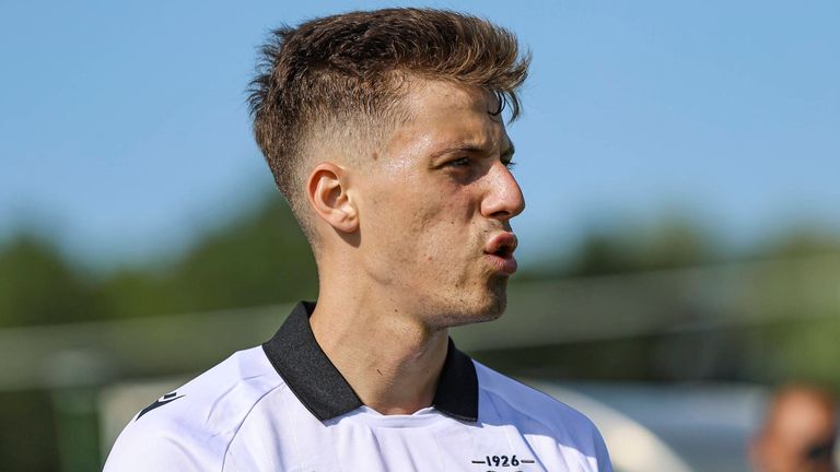 Giannis Konstantelias ist ein Kandidat beim BVB. 
