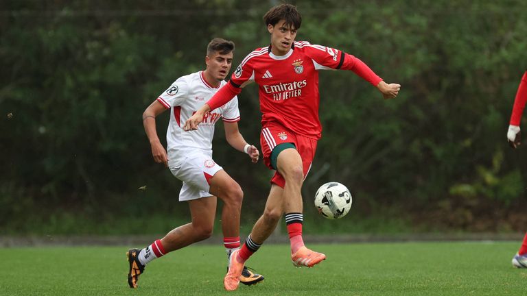 Gil Neves wird künftig das Trikot des 1. FC Köln tragen. 