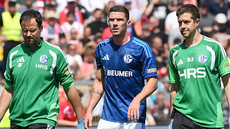 Robin Gosens (M) fehlt dem FC Schalke 04 bis auf Weiteres.
