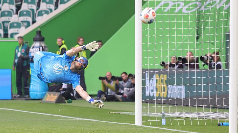 Kamil Grabara steht vor einem Wechsel nach Turin.