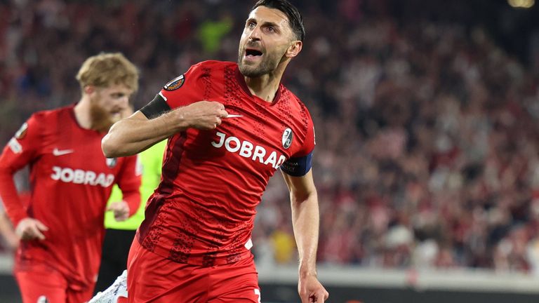 Vincenzo Grifo verlängert seinen Vertrag beim SC Freiburg.