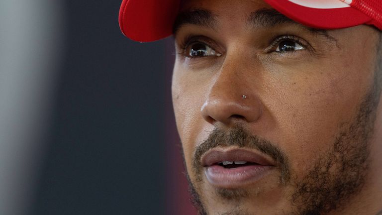 Lewis Hamilton verliert im WM-Kampf mit Kimi Antonelli weiter an Boden und liegt nun 59 Punkte hinter dem Italiener. 