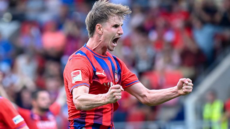 Jan Schöppner und der 1. FC Heidenheim feiern nach einem 1:2-Rückstand gegen Dresden noch einen 4:2-Sieg.