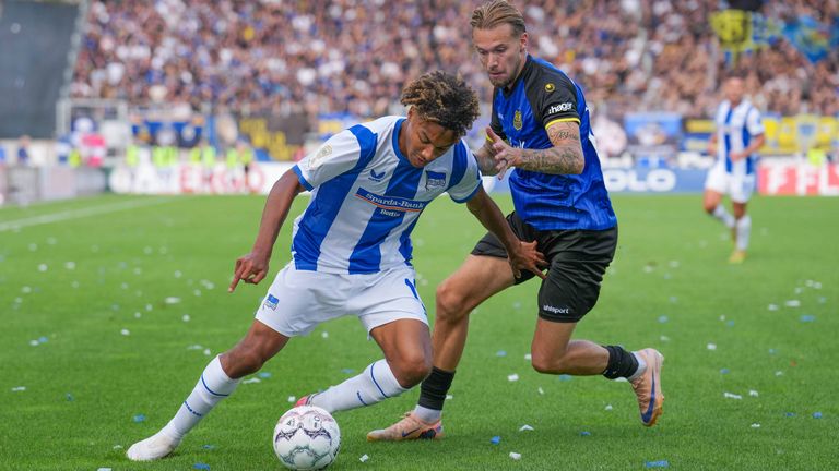 Die Hertha siegt erst im Elfmeterschießen gegen den 1. FC Saarbrücken.
