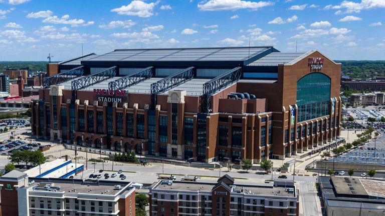 Indianapolis Colts – Lucas Oil Stadium, Kapazität: 67.000