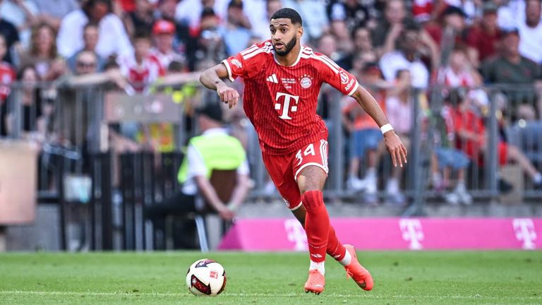 Ismael SAIBARI: Spielt ab dieser Saison für den FC Bayern München und kam von PSV Eindhoven