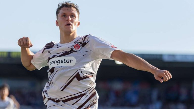 Mit seinem Treffer kurz vor der Halbzeit hat Martijn Kaars den Grundstein für den Sieg St. Paulis gegen Holstein Kiel gelegt.
