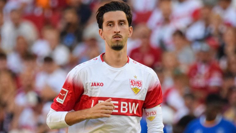 Atakan Karazor muss beim VfB Stuttgart um seinen Platz kämpfen.
