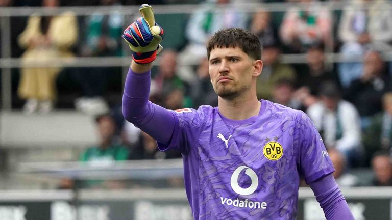 Gregor Kobel läuft seit 2021 für Borussia Dortmund auf.
