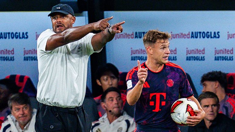 Trainer Vincent Kompany (l.) und Kapitän Joshua Kimmich wollen auch in dieser Saison mit dem FC Bayern München Meister werden.