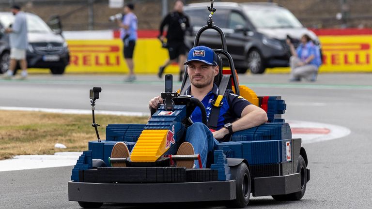 Der vierfache Formel-1-Champion Max Verstappen startet Mitte September bei einem Go-Kart-Spektakel in Silverstone. 