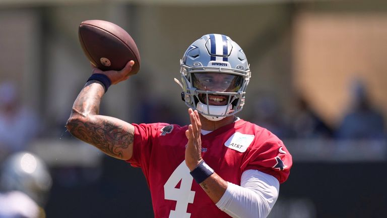 Dak Prescotist in der NFL Top 100 2026 auf Platz 33 gelandet. Der Quarterback der Dallas Cowboys erbessert sich damit deutlich gegenüber dem