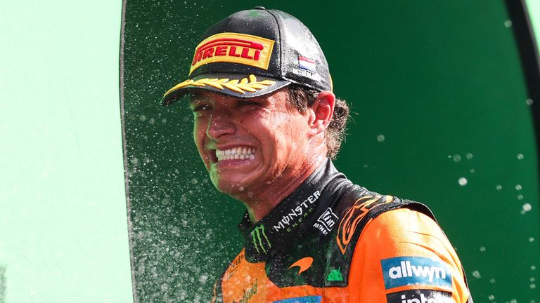 Weltmeister Lando Norris verlängert langfristig bei McLaren.