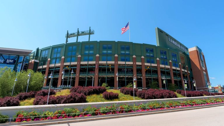 Green Bay Packers – Lambeau Field: Kapazität: 81.441