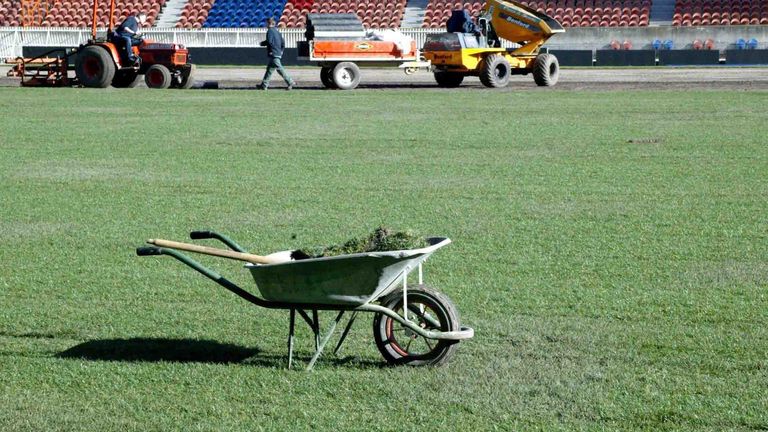Der Pariser Prinzenpark hat aktuell Probleme mit dem Rasen.