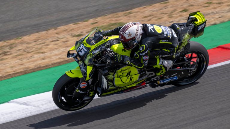 Raus Fernandez holt sich in Silverstone seinen zweiten Karrieresieg.