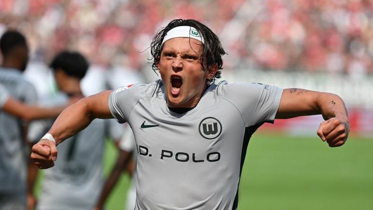 Fabian Reese verwandelte den Sieg-Elfmeter für VfL Wolfsburg.
