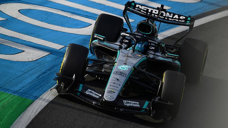 George Russell startet beim Sprint zum GP der Niederlande von der Pole Position. 
