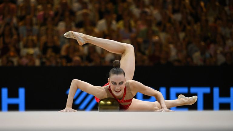 Zum dritten Mal in Folge konnte Darja Varfolomeev die WM-Goldmedaille in der Rhythmischen Sportgymnastik gewinnen.