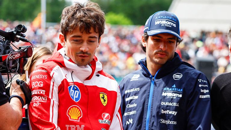 Carlos Sainz (r.) fährt seit 2025 für Williams.