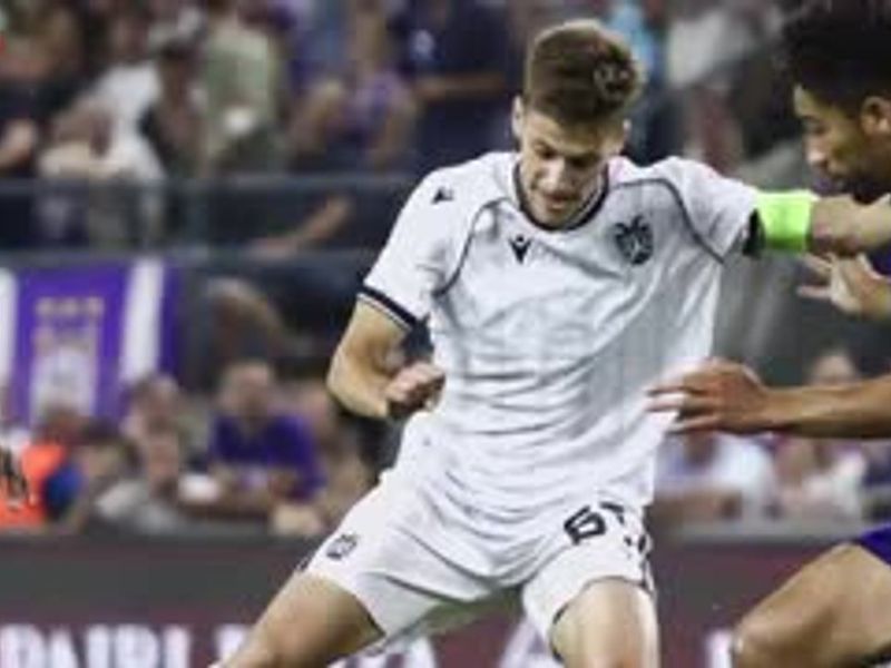Borussia Dortmund signs talent Giannis Konstantelias