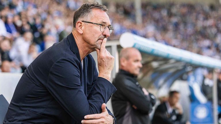 Achim Beierlorzer übernimmt den FC Ingolstadt und soll den Drittligisten nach dem Fehlstart wieder auf Kurs bringen.