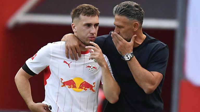 Brajan Gruda (l.) von RB Leipzig hat sich eine Bauchmuskelzerrung zugezogen und muss für die anstehenden DFB-Länderspiele absagen. 