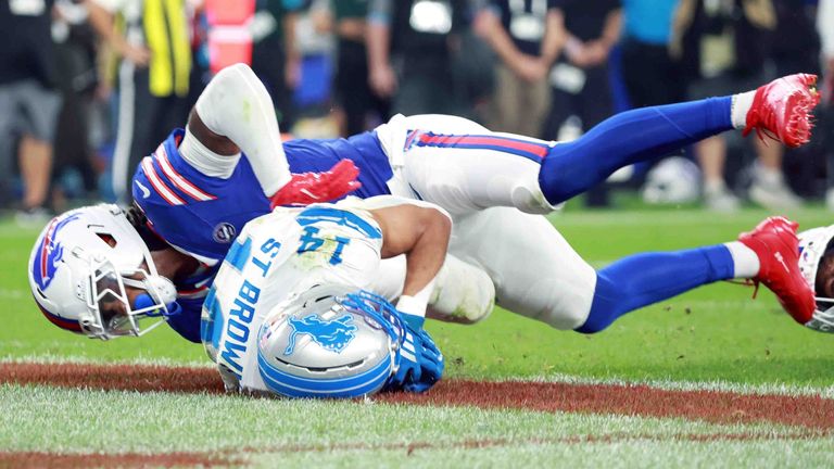Amon-Ra St. Brown gelingen zwei Touchdowns gegen die Bills.