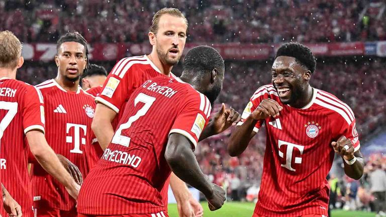 Bayern-Star Alphonso Davies (r.) verzichtet auf Länderspiele: Honeymoon statt Kanada-Einsatz