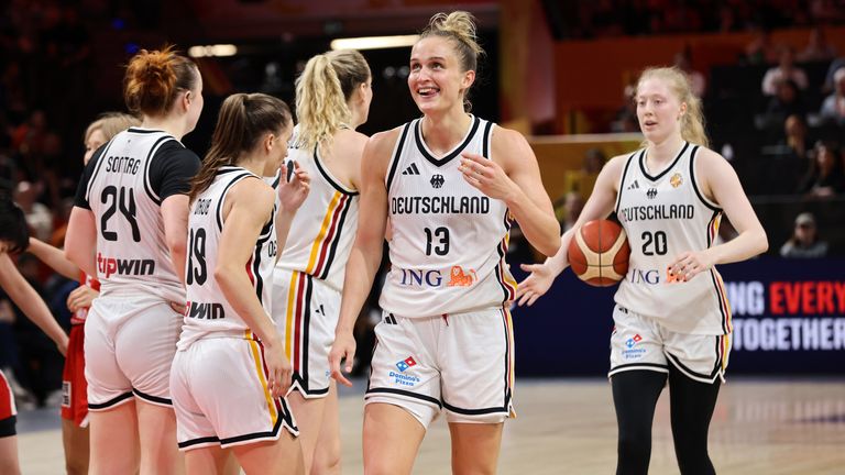 Die DBB-Frauen haben wieder alle Chancen auf das Viertelfinale der Heim-WM.