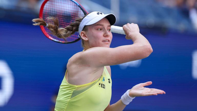 Elena Rybakina zieht bei den US Open ins Halbfinale ein und ist damit die neue Nummer eins der Welt.