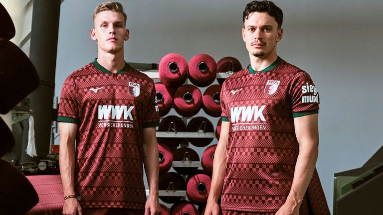 FC AUGSBURG: Ausweichtrikot || 89,95€ + 14,95€ Spielername + 4,95€ Liga-Logo = Gesamtpreis: 109,85€ (Quelle: shop.fcaugsburg.de)