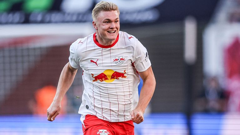 CONRAD HARDER wechselt auf Leihbasis von RB Leipzig zu RC Straßburg