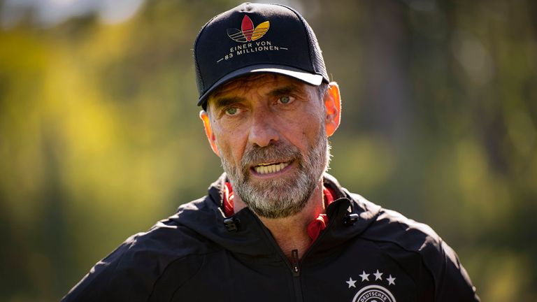 Bundestrainer Jürgen Klopp startet mit seinem zweiten Kader mit zwei Trainingseinheiten in Woche zwei. 