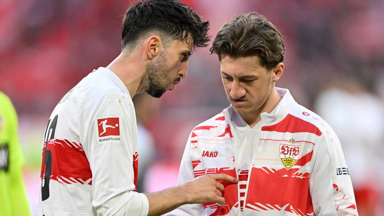Ex-Kapitän Atakan Karazor (l.) könnte in die VfB-Startelf gegen Dortmund rutschen, sollte Angelo Stiller (r.) ausfallen.