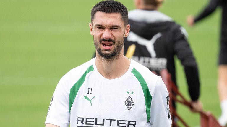 Gladbach-Kapitän Tim Kleindienst hat nach der 3:4-Niederlage gegen die SV Elversberg seine Mitspieler öffentlich kritisiert.