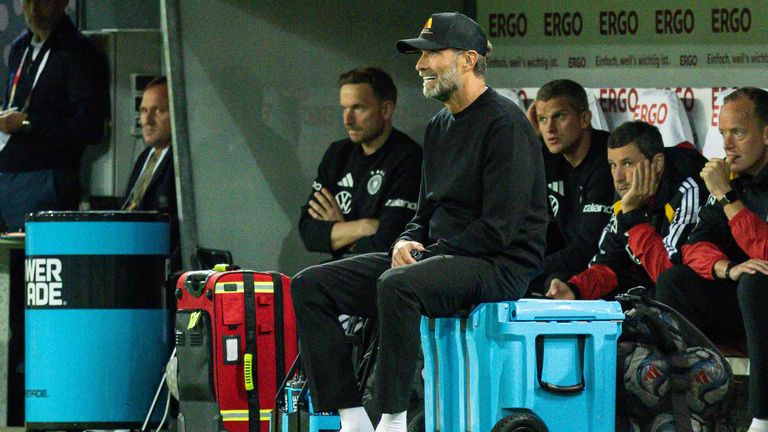 Jürgen Klopp verliert sein Heimdebüt mit Deutschland gegen Griechenland.