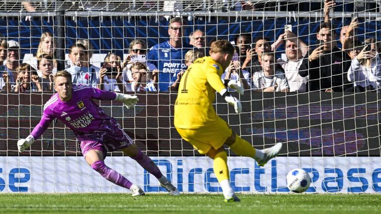 Torhüter Ronald Koeman Jr. verwandelte in der Eredivisie zwei Treffer per Elfmeter.