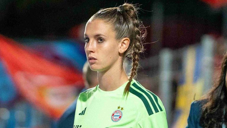 Ena Mahmutovic hat ihren Vertrag beim FC Bayern vorzeitig bis 2029 verlängert.