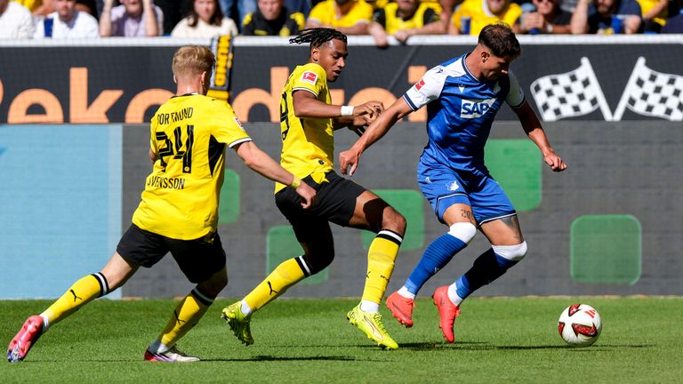 Filippo Mane (Mitte) hat sich beim Gastspiel bei der TSG Hoffenheim verletzt.