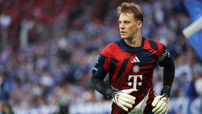 Manuel Neuer wurde auf Schalke von den S04-Fans ausgepfiffen.