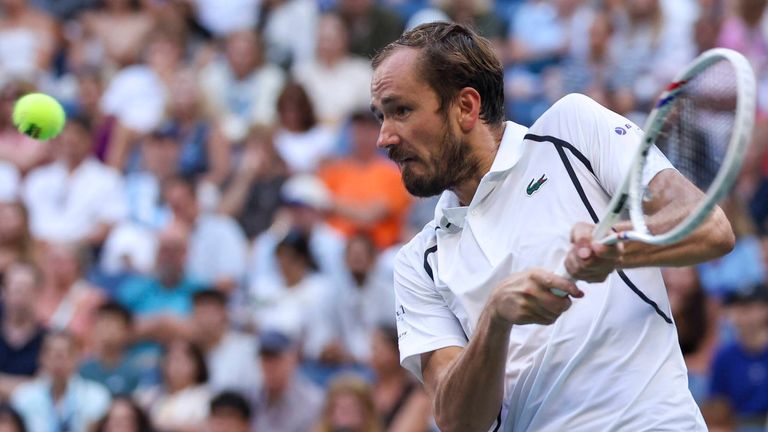 Daniil Medvedev feiert in Hangzhou seinen 24. Titel auf der ATP-Tour. 