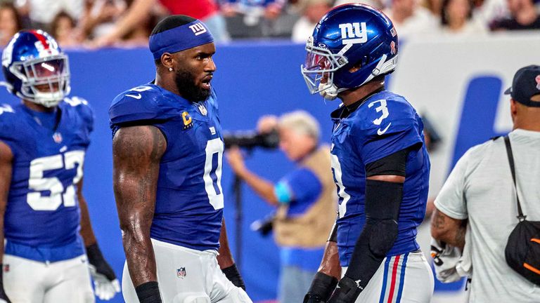 Die Giants rund um Brian Burns (l.) und Abdul Carter (r.) treffen heute in der Nacht auf die Los Angeles Rams - ab 02:10 Uhr live auf Sky Sport.