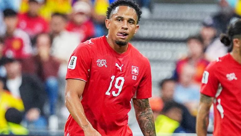 Noah Okafor ist vorerst aus der Schweizer Nationalmannschaft zurückgetreten. 