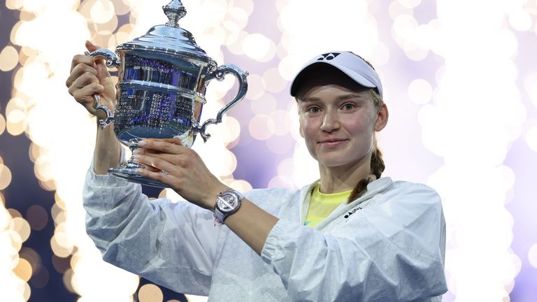 Jelena Rybakina hat zum ersten Mal die US Open gewonnen. Die Kasachin entthronte im Finale von New York die Belarussin Aryna Sabalenka.